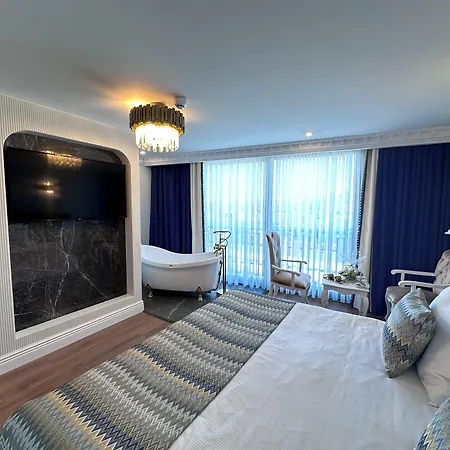 Golden Horn Bosphorus Istanboel