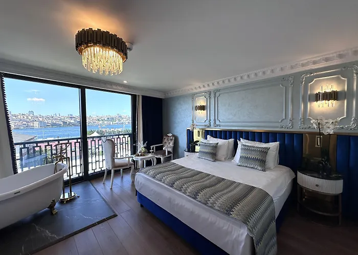 Golden Horn Bosphorus